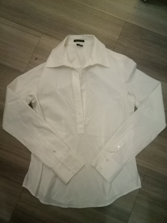 Theory Tops - LIKE NEW: THEORY; WOMEN'S BLOUSE, WHITE, SMALL.